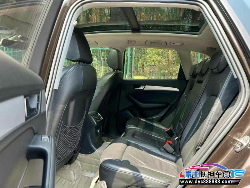 14年奥迪Q5轿车抵押车出售