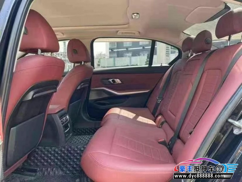 21年宝马3系轿车抵押车出售