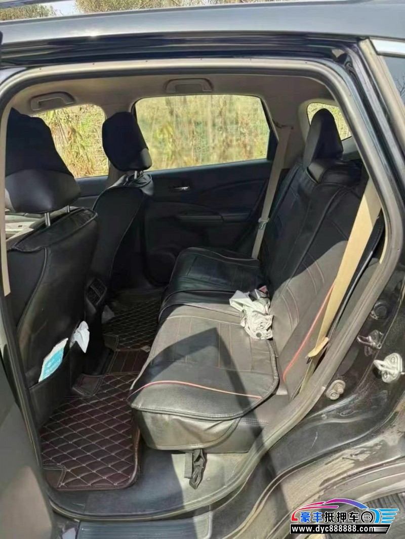 16年本田CR-V轿车抵押车出售