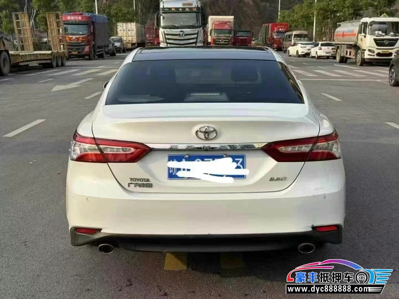 18年丰田凯美瑞轿车抵押车出售