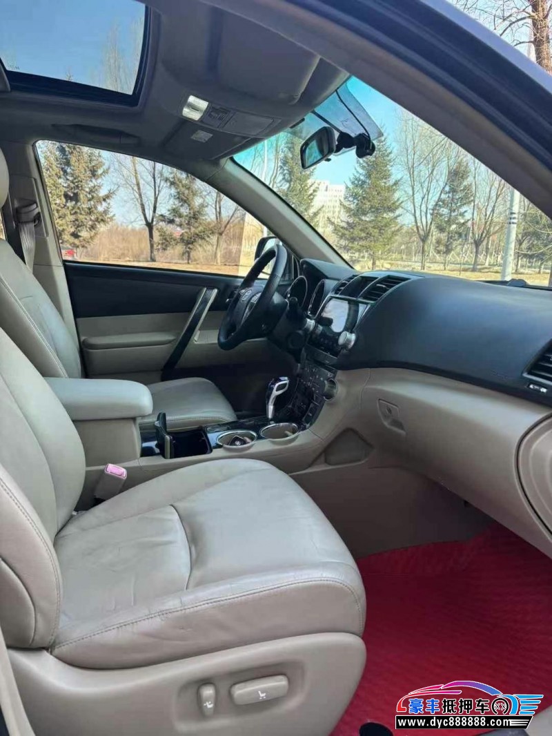 10年丰田汉兰达轿车抵押车出售