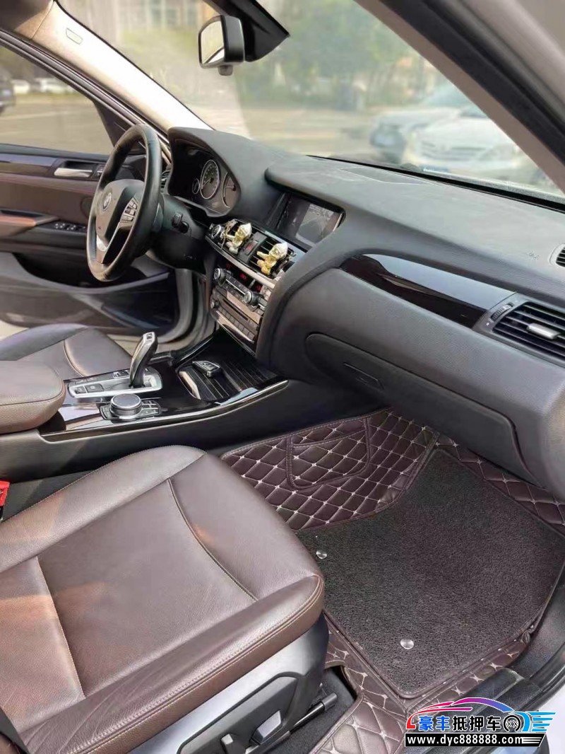 17年宝马X4轿车抵押车出售