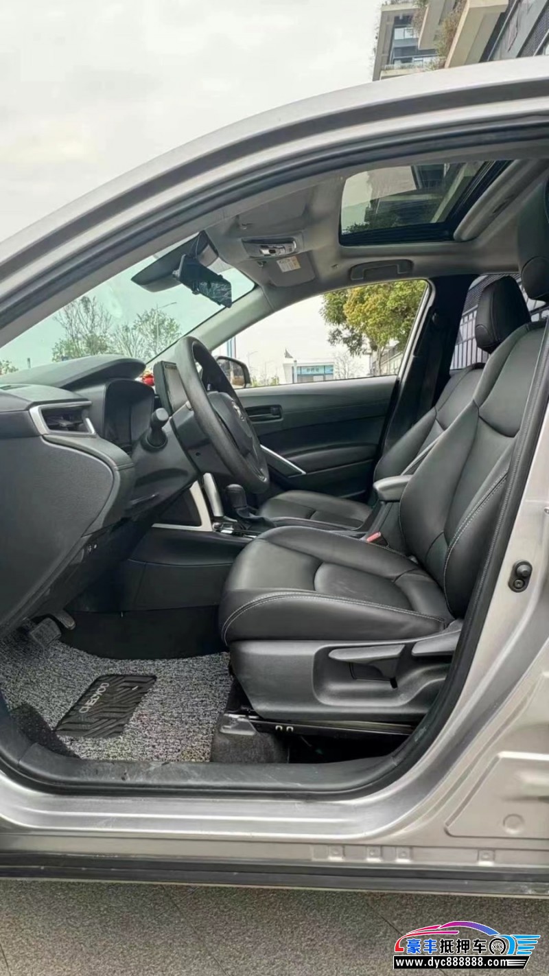 22年丰田卡罗拉轿车抵押车出售