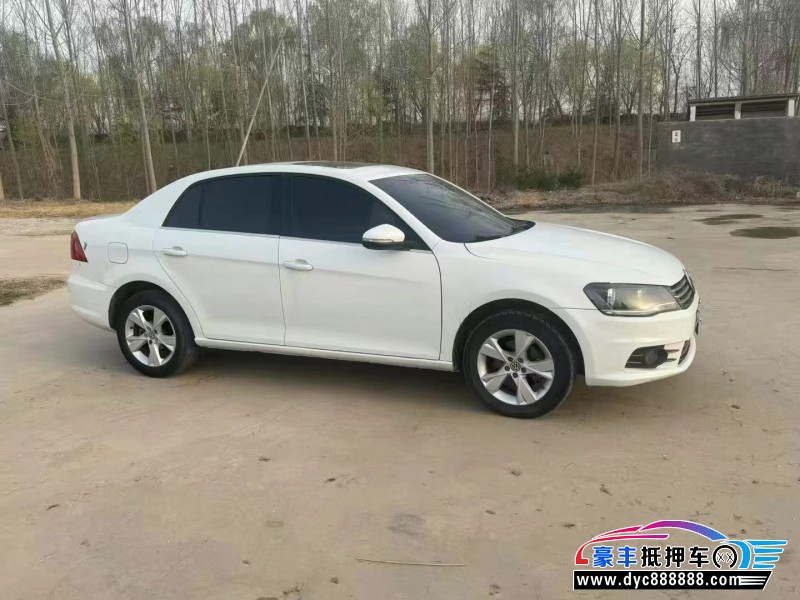 15年大众宝来轿车抵押车出售