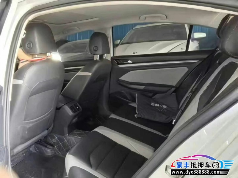 24年大众宝来轿车抵押车出售