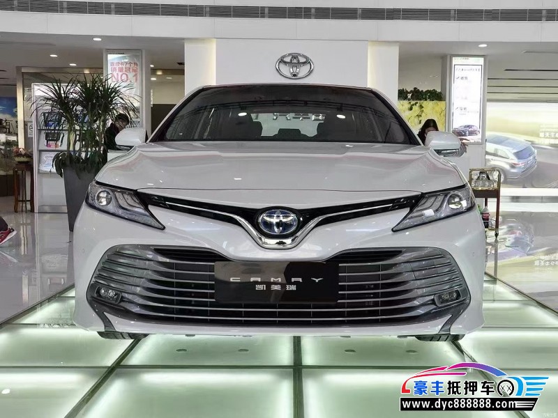 18年丰田凯美瑞轿车抵押车出售