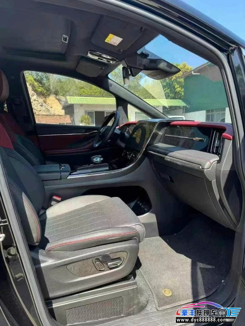 23年传祺M8轿车抵押车出售