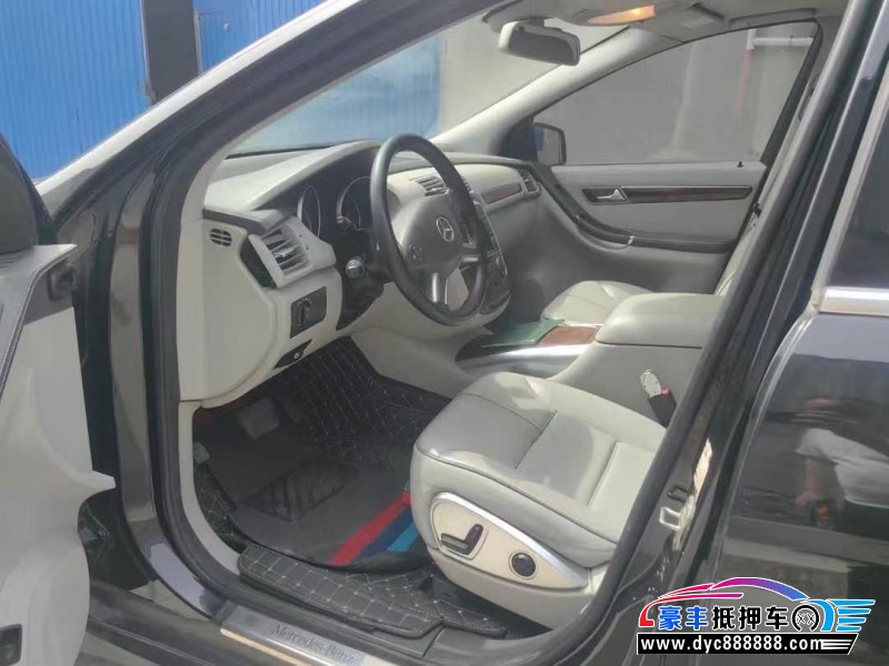 11年奔驰R轿车抵押车出售