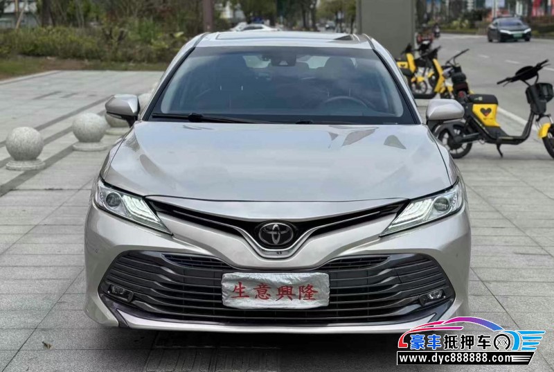 20年丰田凯美瑞轿车抵押车出售