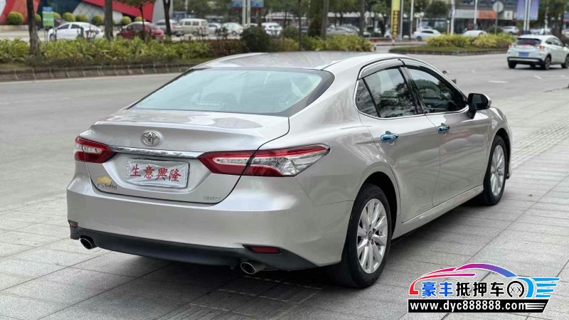 20年丰田凯美瑞轿车抵押车出售