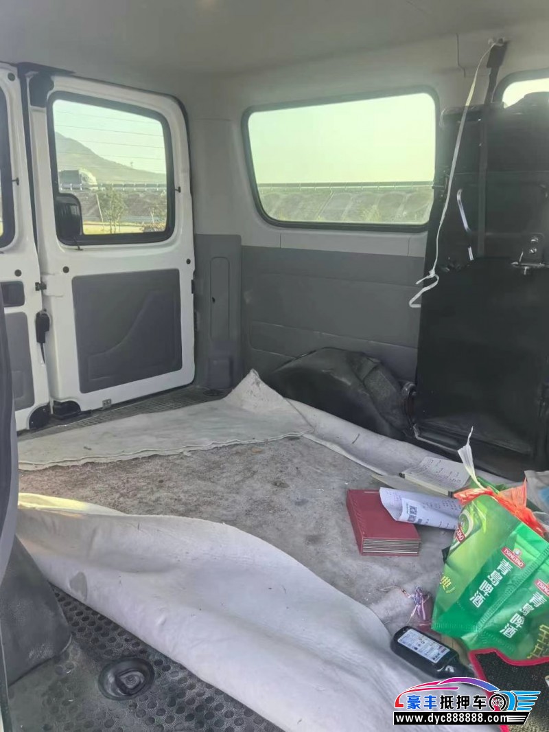 22年上汽大通V80微面抵押车出售