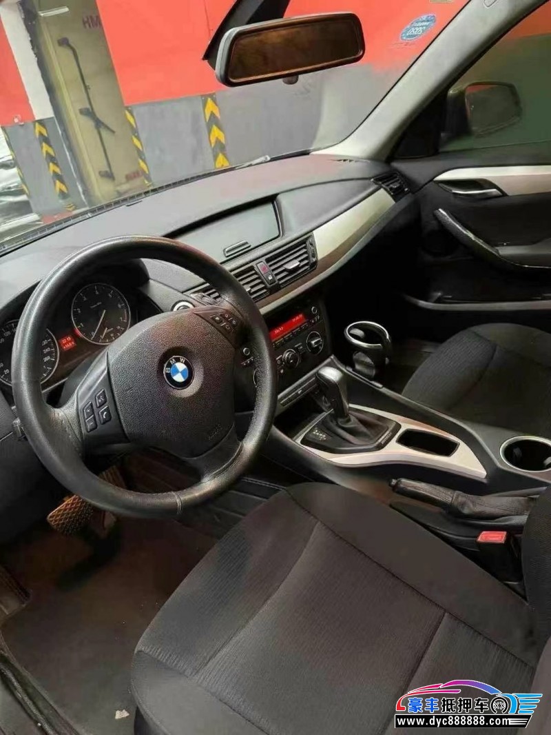 14年宝马X1轿车抵押车出售