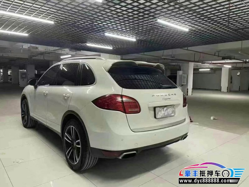 14年保时捷卡宴轿车抵押车出售