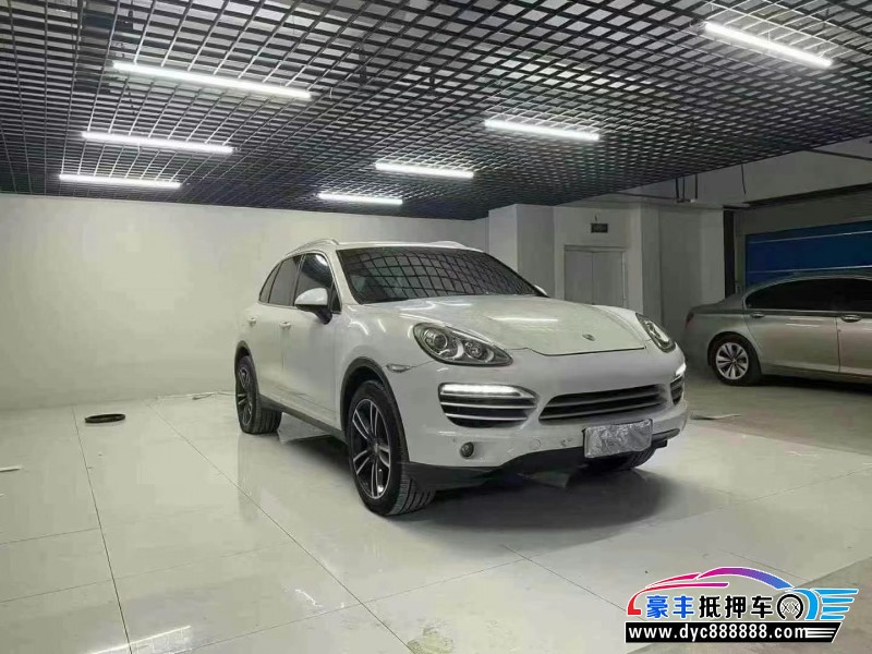 14年保时捷卡宴轿车抵押车出售