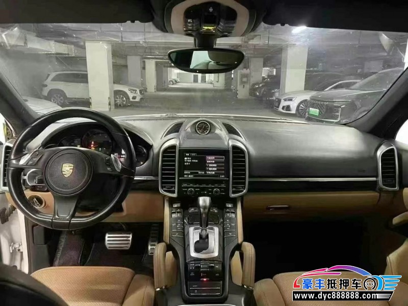 14年保时捷卡宴轿车抵押车出售