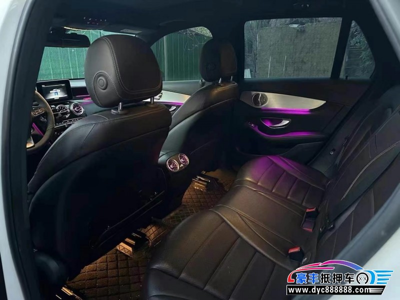 18年奔驰GLC轿车抵押车出售