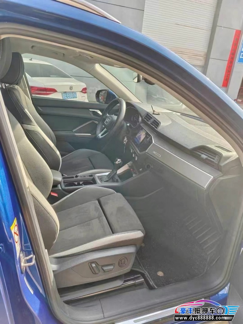 22年奥迪Q3轿车抵押车出售