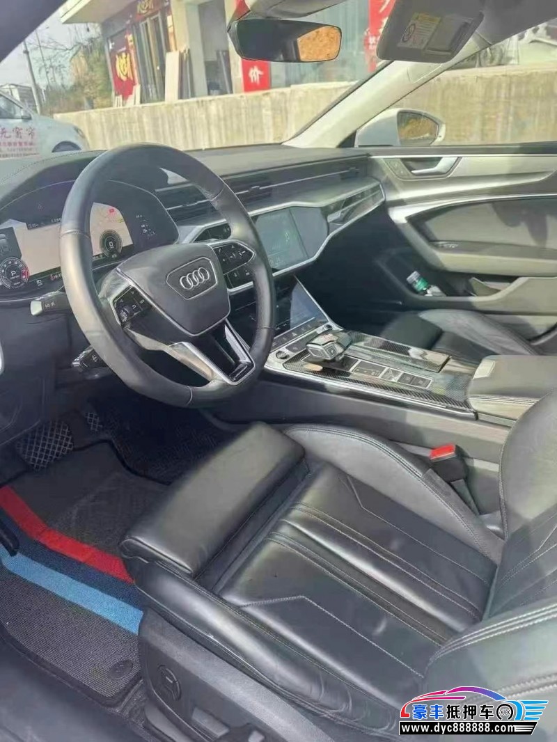 21年奥迪A7轿车抵押车出售