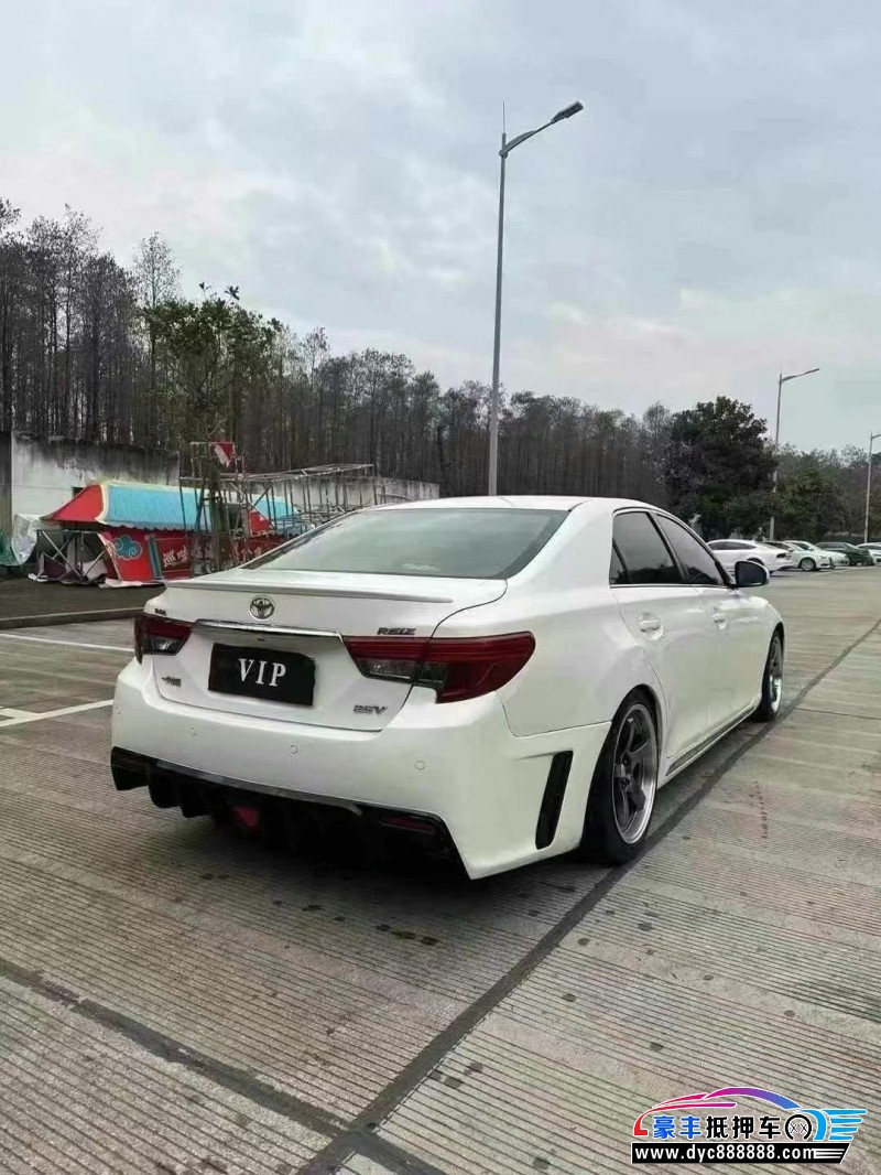 16年丰田锐志轿车抵押车出售