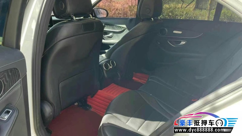 17年奔驰C轿车抵押车出售