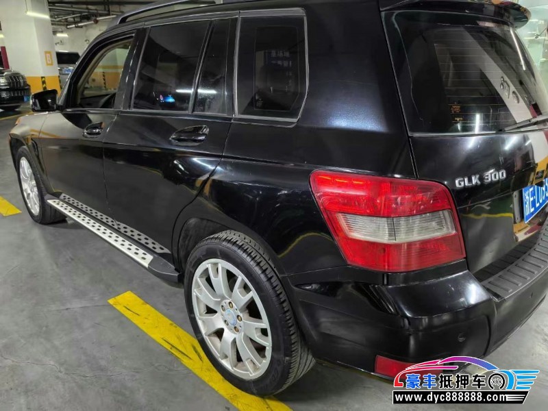 12年奔驰GLK轿车抵押车出售