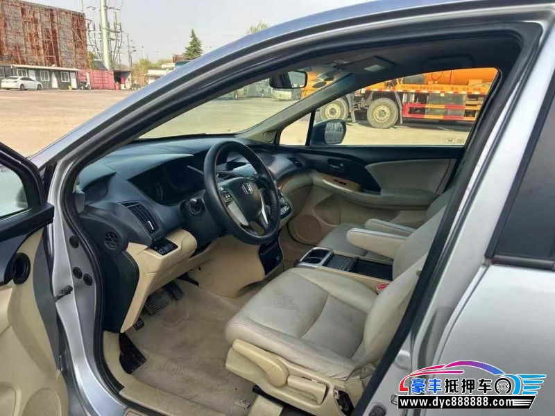 11年本田奥德赛轿车抵押车出售