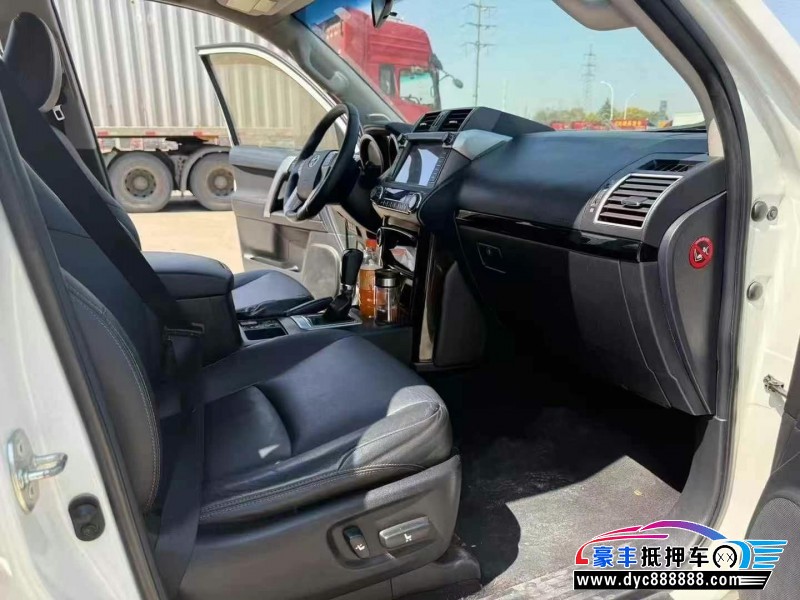 18年丰田普拉多（霸道）轿车抵押车出售