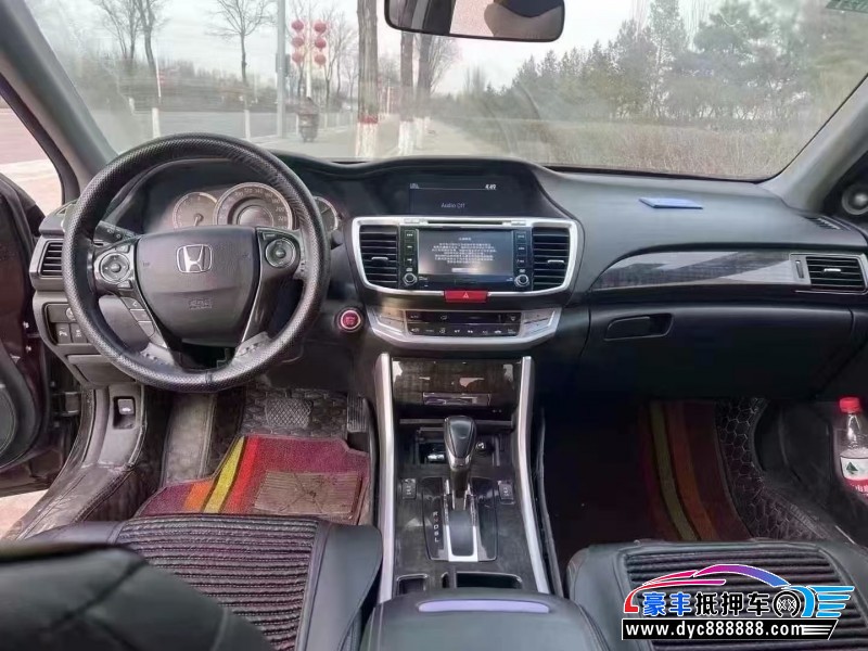 14年本田雅阁轿车抵押车出售