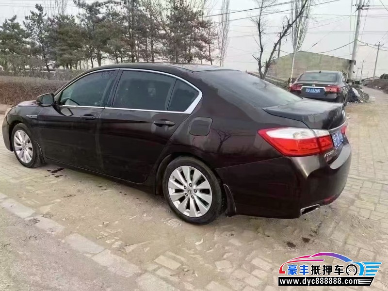 14年本田雅阁轿车抵押车出售