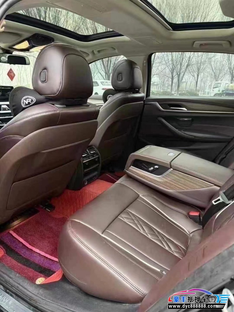 20年宝马5系轿车抵押车出售