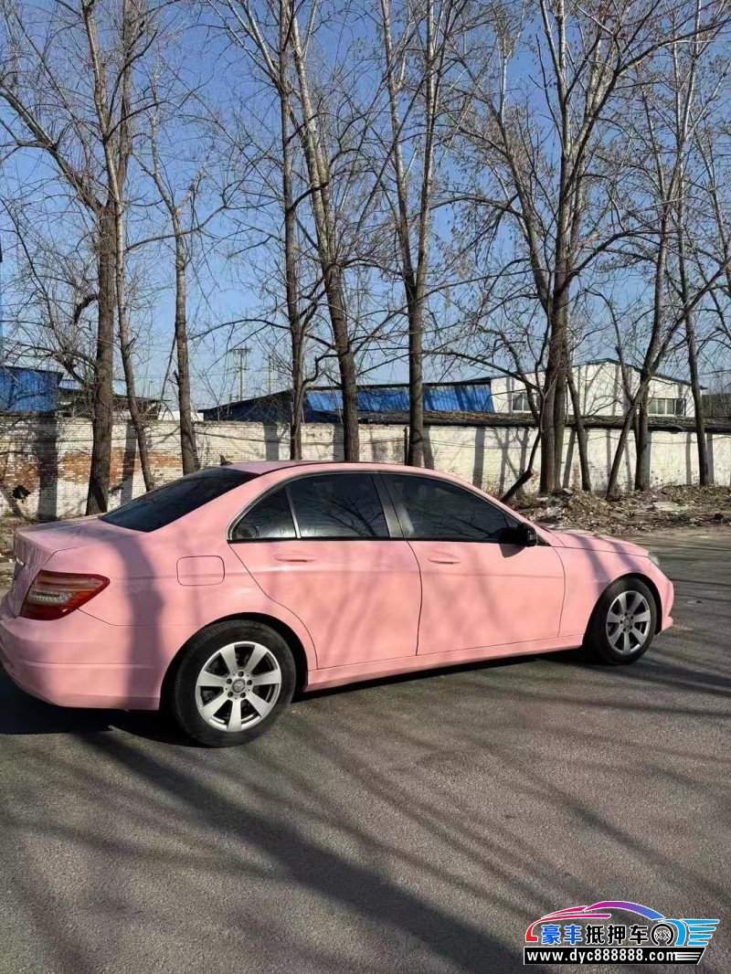 13年奔驰C轿车抵押车出售