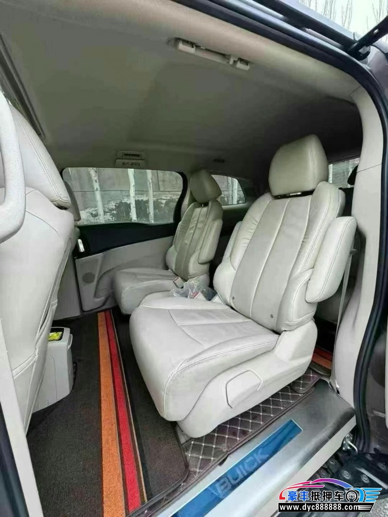 18年别克GL8轿车抵押车出售