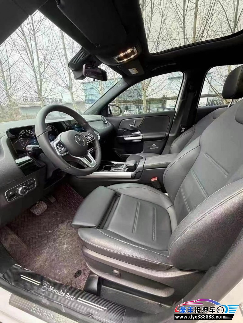 23年奔驰GLA轿车抵押车出售
