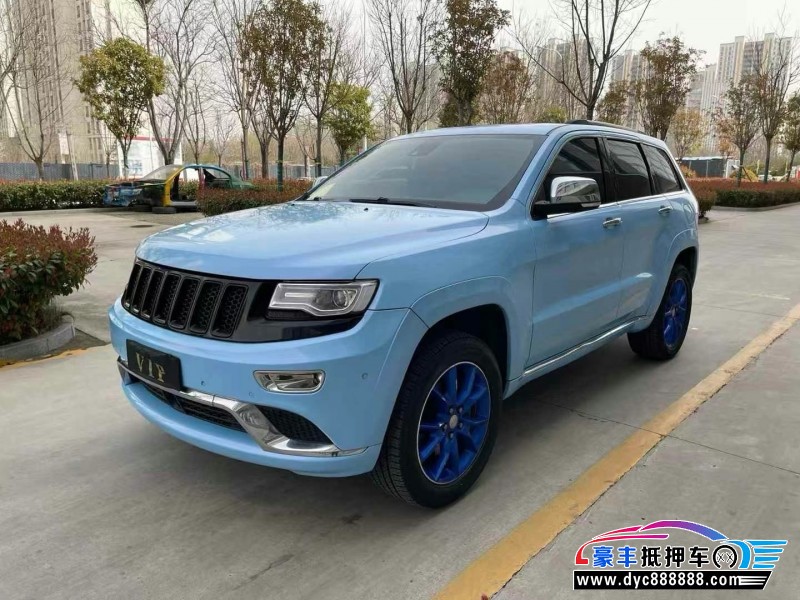 13年Jeep大切诺基轿车抵押车出售