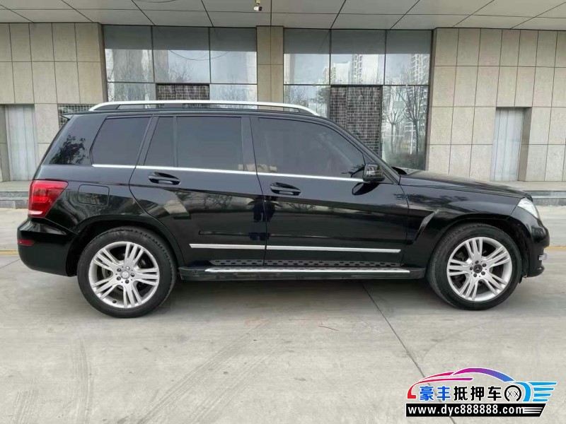 13年奔驰GLK轿车抵押车出售