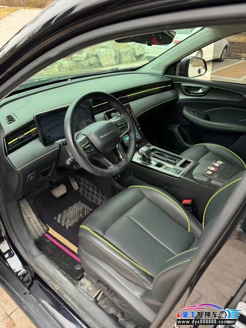 22年荣威RX5轿车抵押车出售