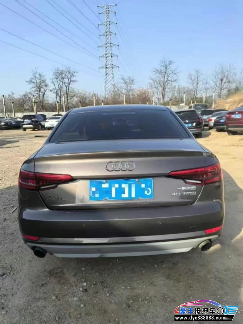 17年奥迪A4轿车抵押车出售