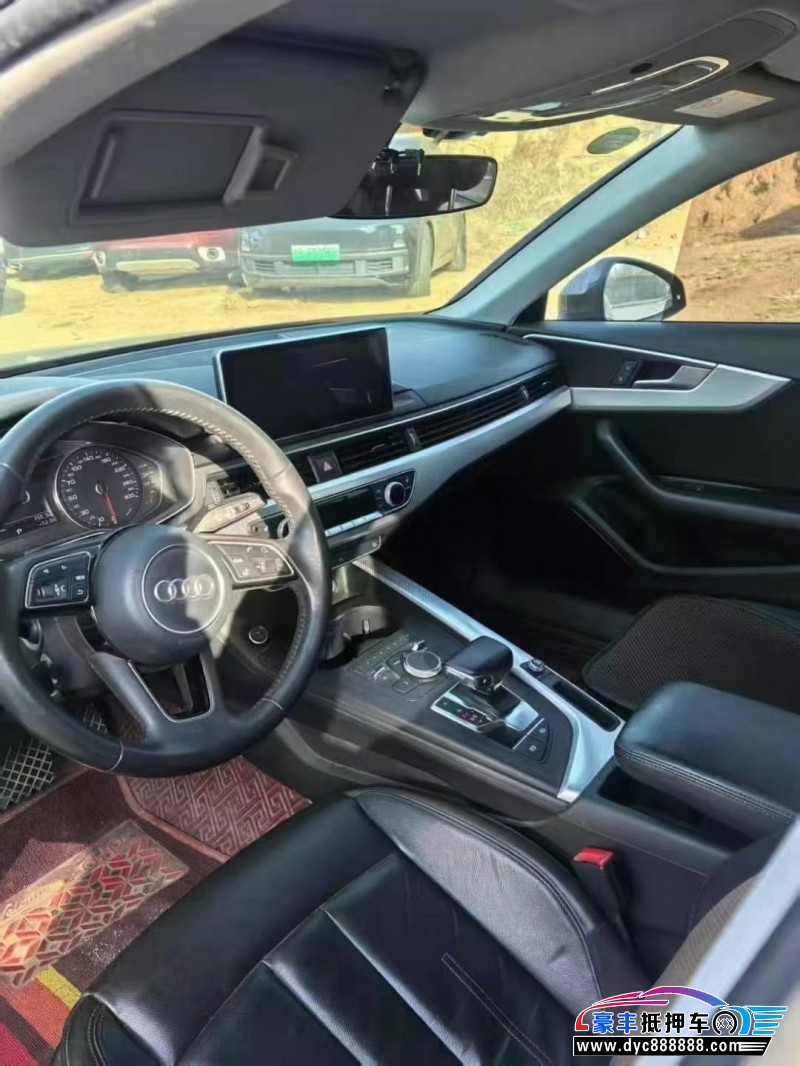 17年奥迪A4轿车抵押车出售