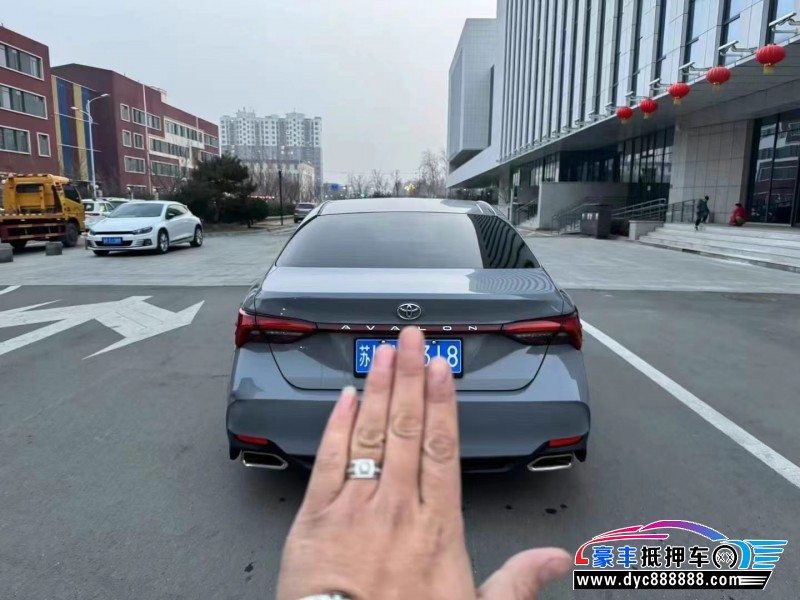 20年丰田亚洲龙轿车抵押车出售