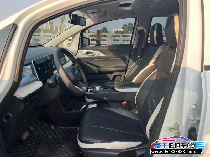 23年吉利几何轿车抵押车出售