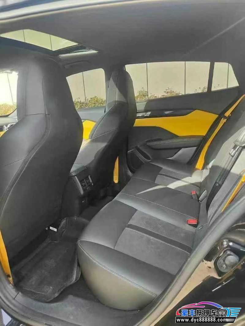 23年东风风神奕炫轿车抵押车出售