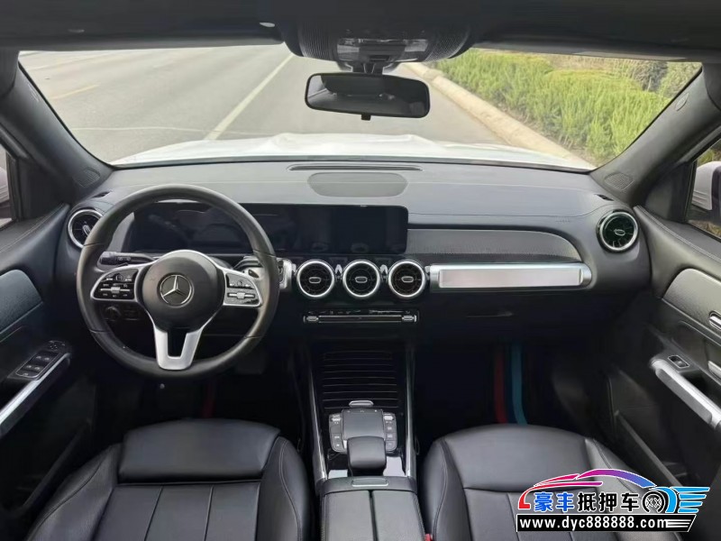 22年奔驰GLB轿车抵押车出售