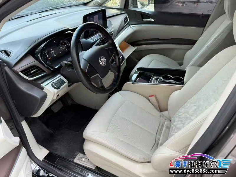 21年别克GL8轿车抵押车出售