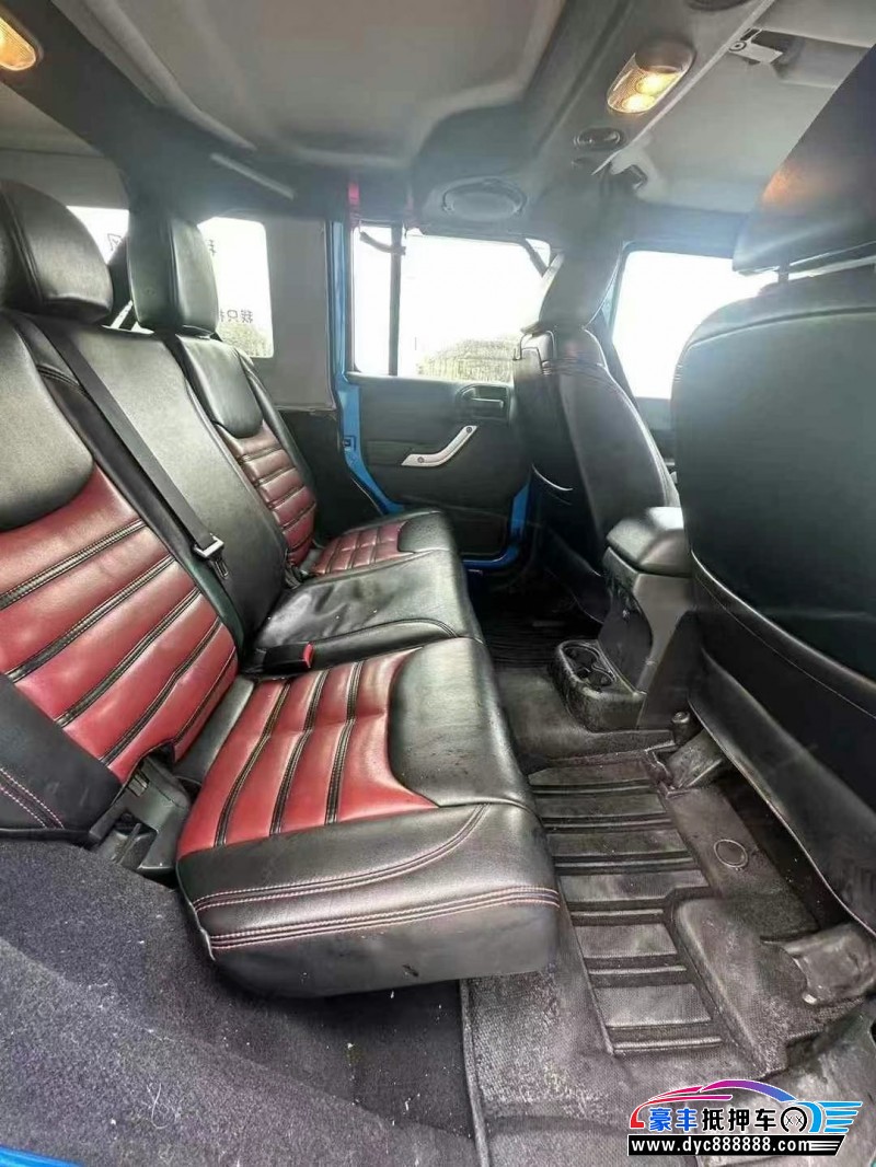 14年Jeep牧马人轿车抵押车出售