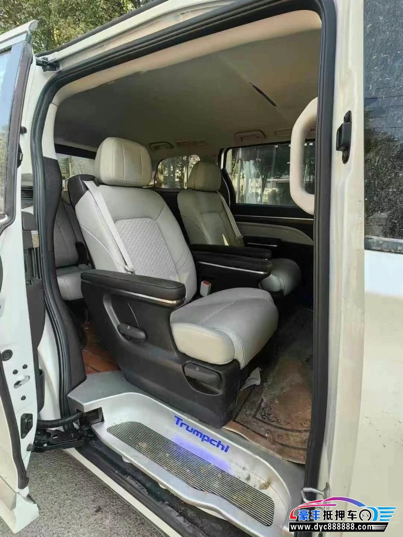 22年传祺M8轿车抵押车出售