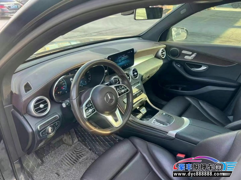 20年奔驰GLC轿车抵押车出售