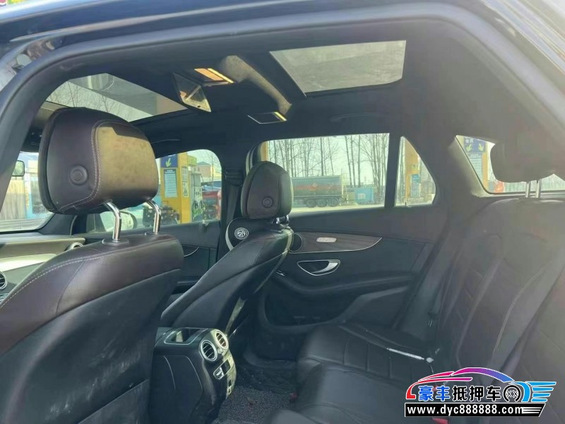 20年奔驰GLC轿车抵押车出售