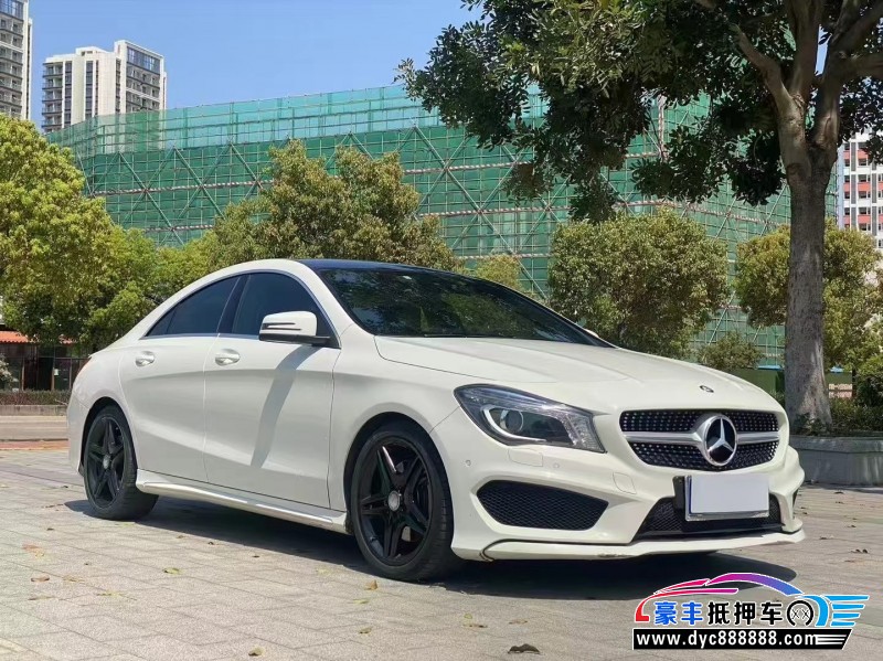 15年奔驰CLA轿车抵押车出售
