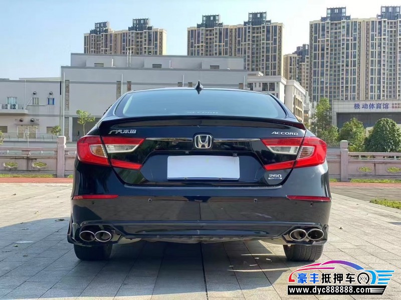 18年本田雅阁轿车抵押车出售