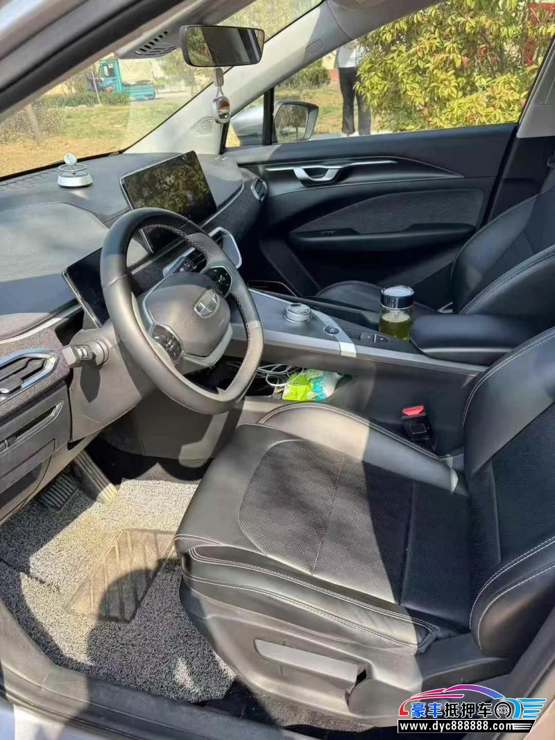 23年吉利几何轿车抵押车出售